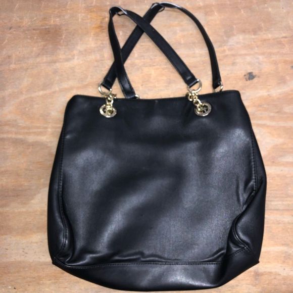 Karl Lagerfeld Black Leather Bow Gold Chain Handbag Purse, MSRP $198 - Picture 3 of 11